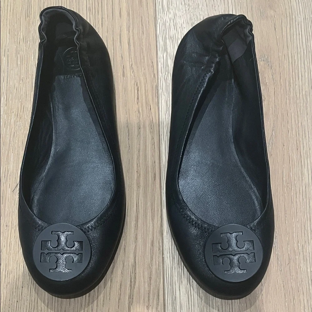 Tory Burch Black Leather Logo Ballet Flats - Picture 1 of 9
